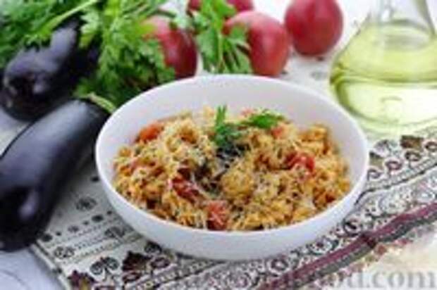 Фото к рецепту: Макароны по-флотски, с куриным фаршем и баклажанами