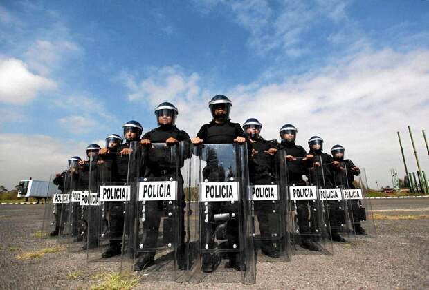 worldpolice05 Применение оружия полицией в разных странах