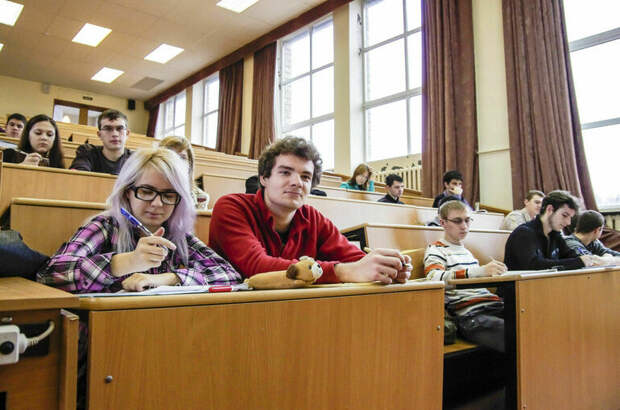 Объем обязательных для студентов гуманитарных знаний хотят расширить