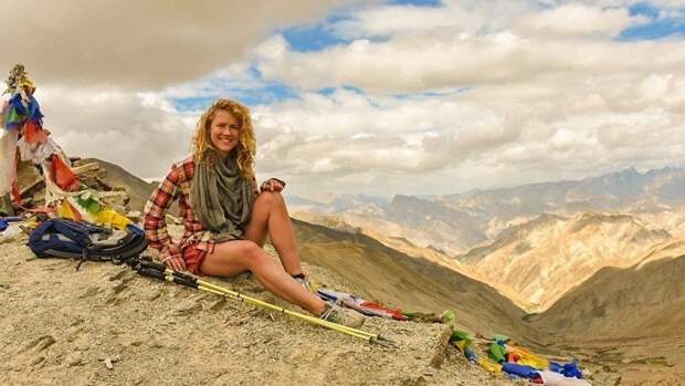 С перевала Гандала на высоте 4900 м открывается прекрасный вид Ладакх, баран, встреча, животные, индия, природа, тибетский аргали