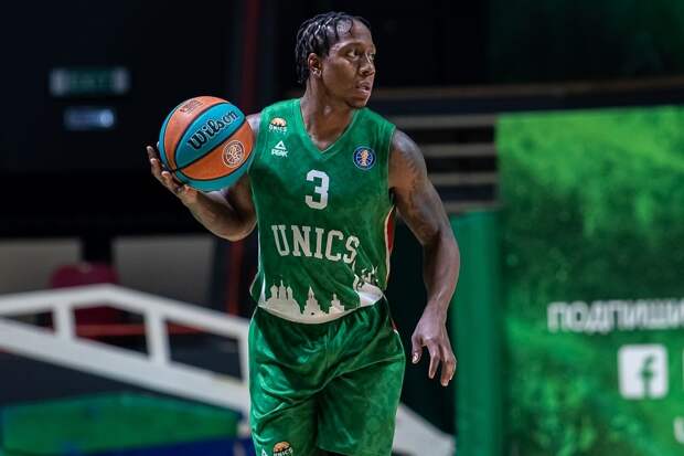 УНИКС победил «Парму» в Единой Лиге