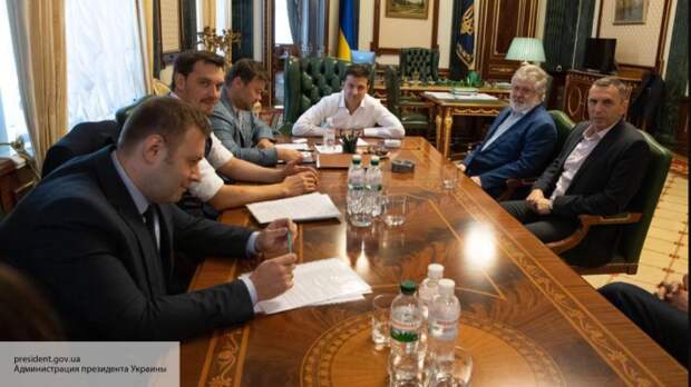 Погребинский рассказал, рискнет ли Зеленский поставить Авакова премьером страны 