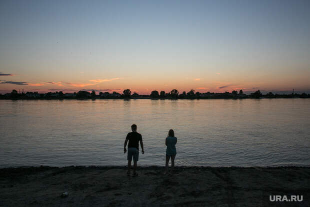 Судимого тюменского экс-чиновника обвинили в захвате пляжа. А он заявил о неадекватности активиста