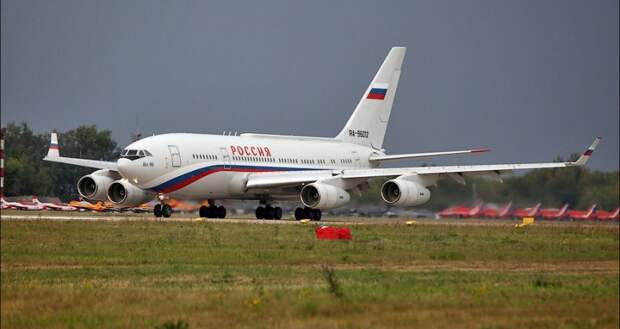 Ил-96-300ПУ(М) - самолет президента Российской Федерации