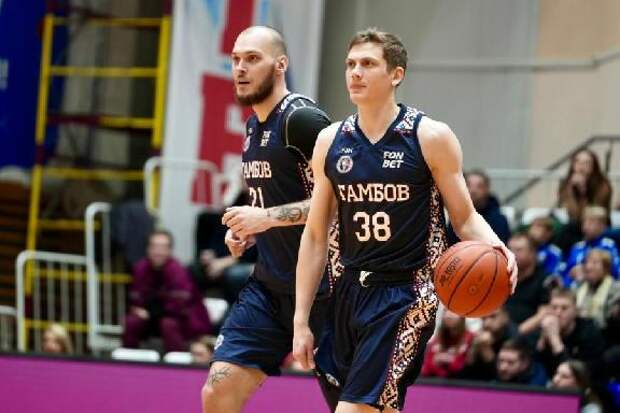 Баскетбольный клуб "Тамбов" одержал победу в Барнауле