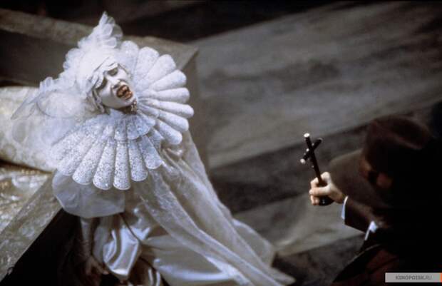 743664_Dracula1764038 (700x453, 62Kb)