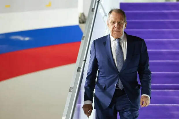 Лавров: Коллективный Запад использует Украину для нанесения стратегического поражения России