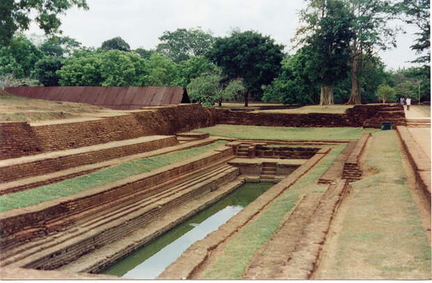 File:SriLanka Sigiriya gardens.jpg