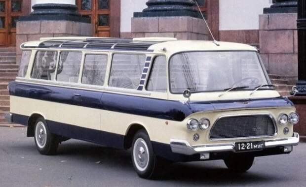 ЗИЛ-118 "Юность". Автобус "Юность" разработали в начале 1960-х на базе представительского лимузина ЗИЛ-111. СССР, авто, фото