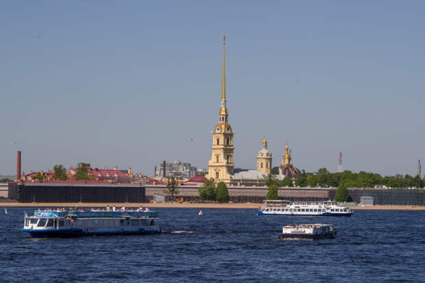 Леус: в Петербурге солнечно, сухо и тепло