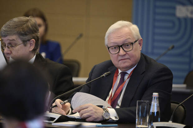 Рябков и Накамицу обсудили вопросы ядерного разоружения и ситуацию вокруг Ирана