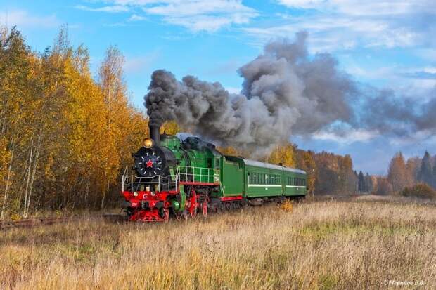 "Бежать из этой страны"! - В путинской России железные дороги переходят на паровозы.