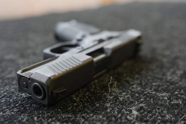 На Урале 13-летний подросток выстрелил в одноклассницу из пневматики