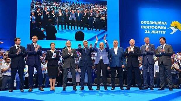 В обстреле украинского телеканала обвиняют Зеленского