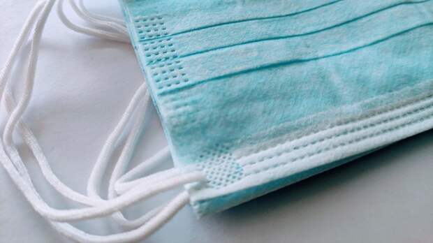 Сильная слабость, рвота. Что за новый штамм COVID "Цикада" распространяется по миру