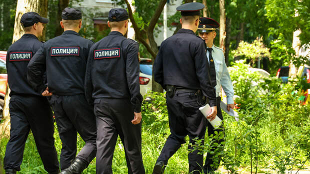 На Украине 8-летнему мальчику сотрудники военкомата вручили повестку