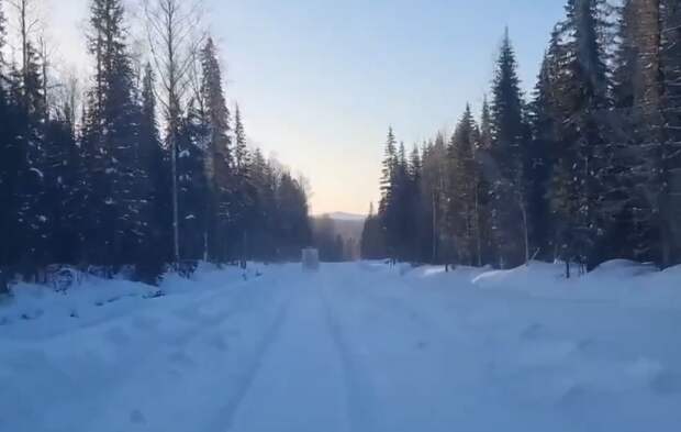 СК: двое из пяти пропавших в Прикамье туристов ушли пешком за помощью, их ищут