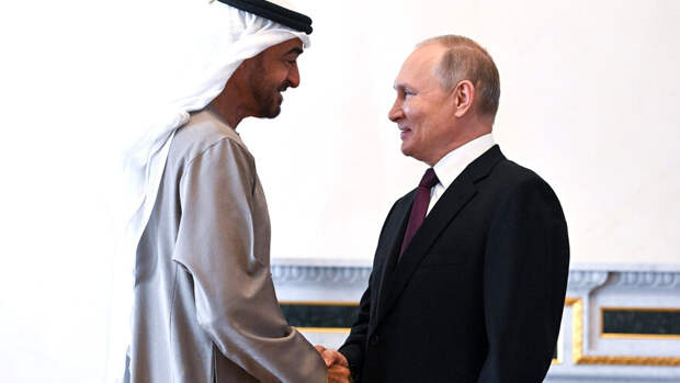 Владимир Путин встретился с президентом ОАЭ Мухаммадом Аль Нахайяном в Петербурге