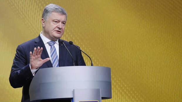 Порошенко рассказал о сроках действия военного положения на Украине