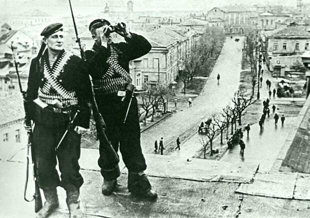 Советские морские пехотинцы в Керчи. Весна 1944 года. Великая Отечественная война, СССР, история