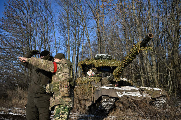 Российские военные нанесли серию ударов по стратегическому заводу в Запорожской области