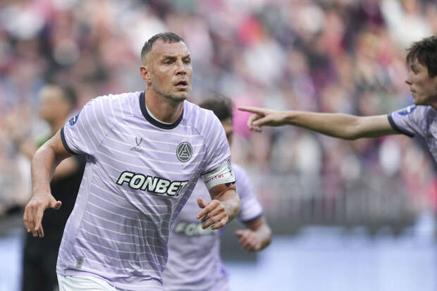 Тренер Непомнящий рассказал, чем Дзюба напоминает ему Жириновского