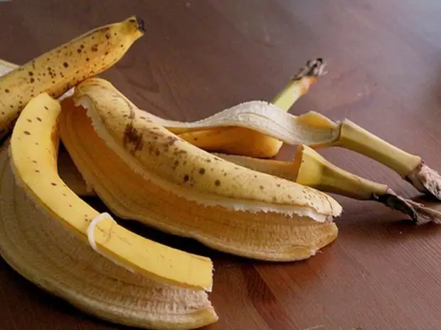 Шкурки бананов