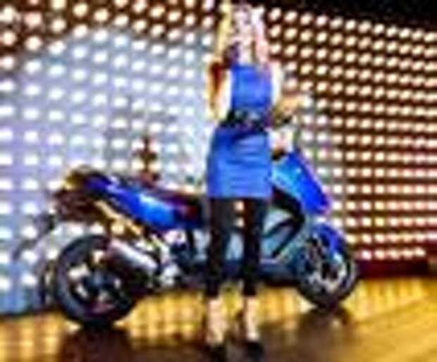 В Москве представили новый спортивный максискутер BMW
