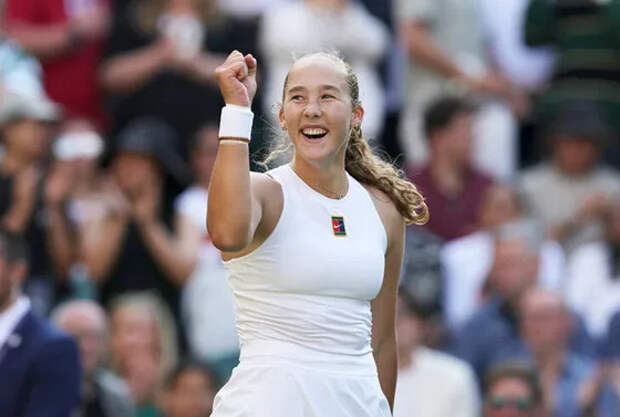 Мирра и Самсонова – в 1/4, Джокович пострадал на глазах Федерера. Что происходит на «Уимблдоне»?