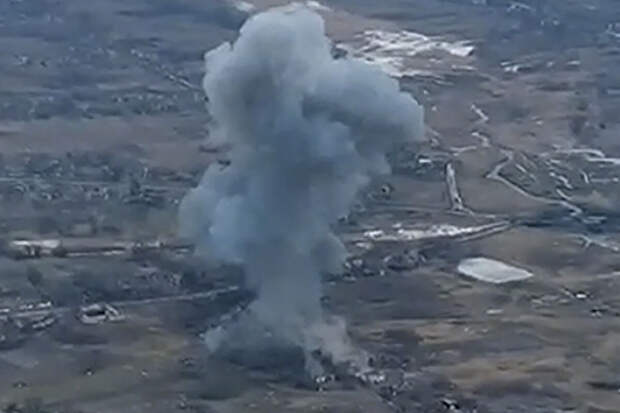 На видео попали удары ФАБ-500 по пункту дислокации ВСУ в ДНР