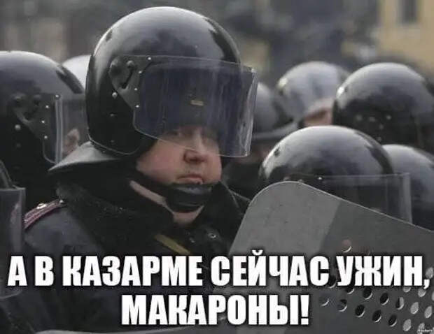 В мексиканскую деревню приехал бизнесмен...