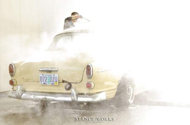 Тюнинг старого шведа - Volvo 122s 1965 года (16 фото)