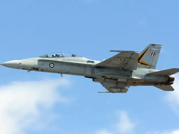 Полковник Ходарёнок: ленд-лиз загонит Украину в рабство к США на десятки лет