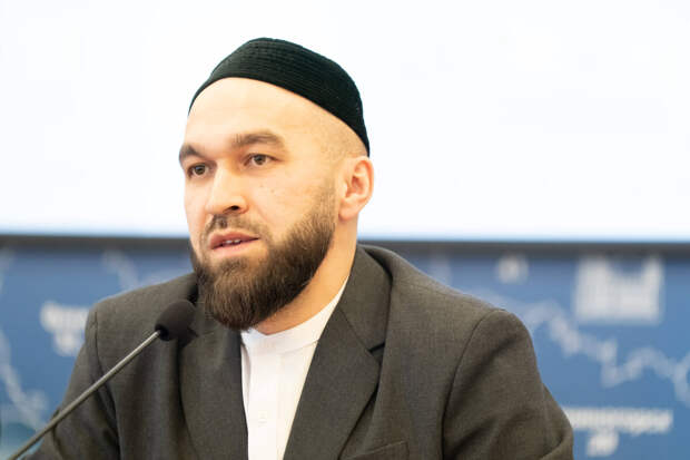 «Зәкят» фонды җитәкчесе Булат Мәрданов: «Фонд волонтерларга, ярдәм итүче кулларга мохтаҗ»