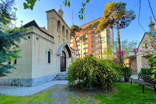 Свято-Николаевский собор РПЦ в Тегеране получил повреждения в результате ударов