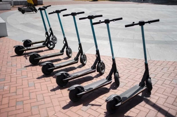 В РФ могут распространить балльную систему локализации на электросамокаты