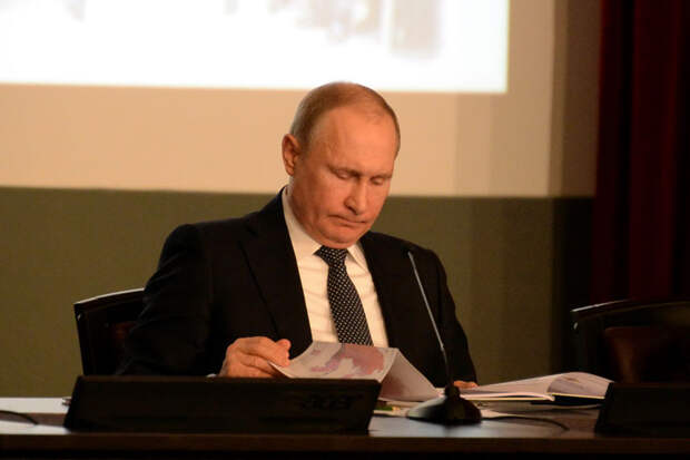 Минтруду предстоит исправить ситуации с сокращением соцобслуживания стариков и инвалидов из-за пандемии - Путин