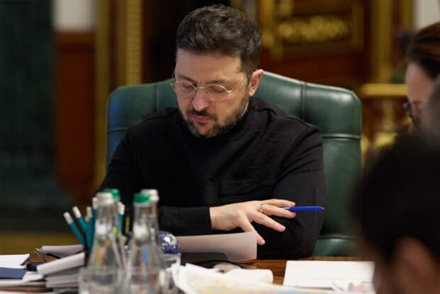 Зеленский анонсировал режим ЧС в энергетике Украины