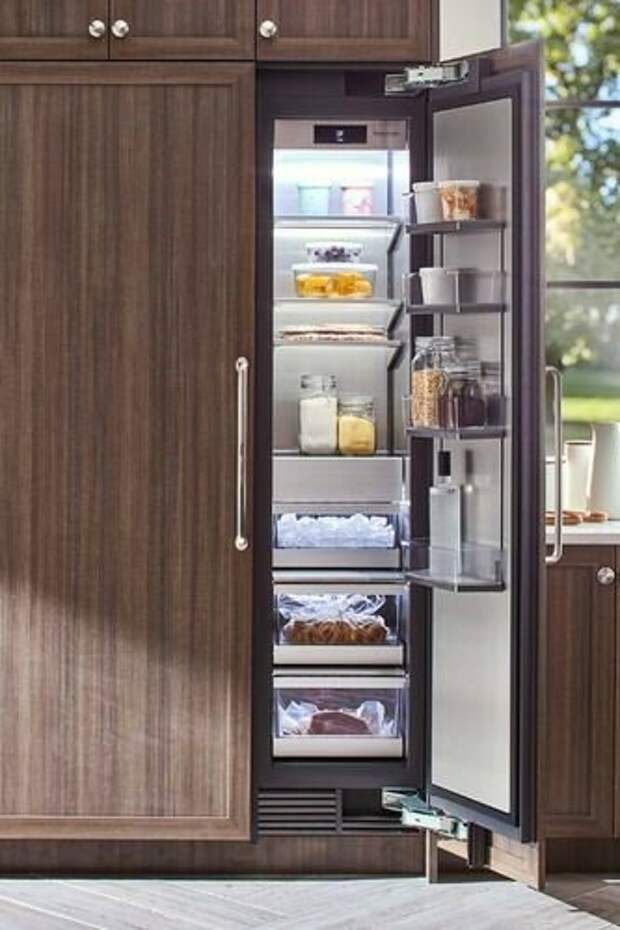 Встраиваемый холодильник + встраиваемый морозильник. Источник: Pinterest. Соответствие моделям Первой мебельной: ФРЕСКО