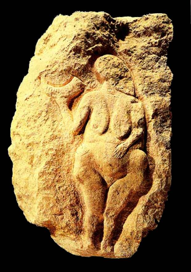 Фото с http://www.softhawkway.com/history/image/Pic_1_25000bc_venus-with-horn_Laussel.jpg