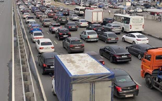 Рязанская Госавтоинспекция напомнила признаки, при которых водитель должен остановиться