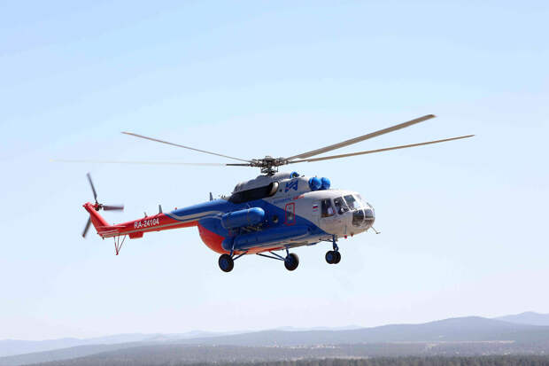 Минобороны РФ показало кадры ночной поисков-спасательной работы вертолетов Ми-8