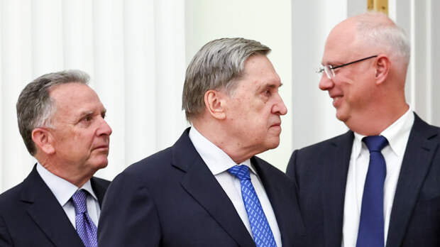 Ушаков заявил о встрече трехсторонней группы РФ, США и Украины в Абу-Даби