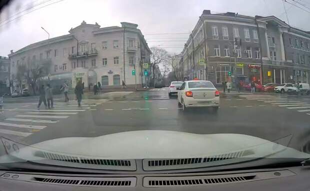 Без ДТП. В Ростове почти как в Мумбаи⁠