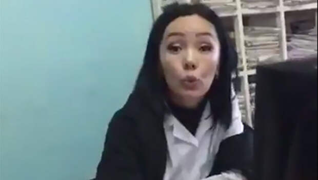 Стоп-кадр видеозаписи приема у врача в городе Аркалыке, Казахстан