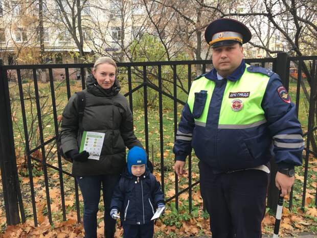 Акция «Засветись!». Фото: Пресс-служба УВД по ЮВАО ГУ МВД России по г. Москве