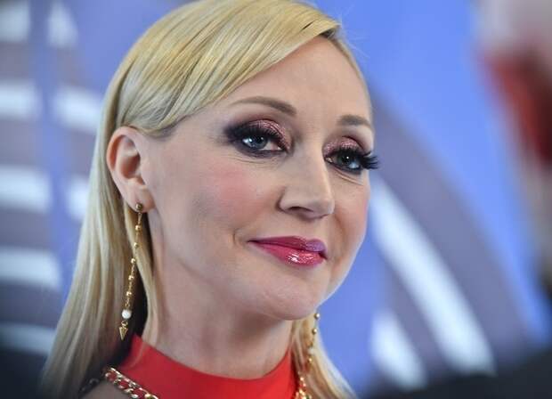 Кристина Орбакайте нежно поздравила отца с 81-летием: редкий кадр