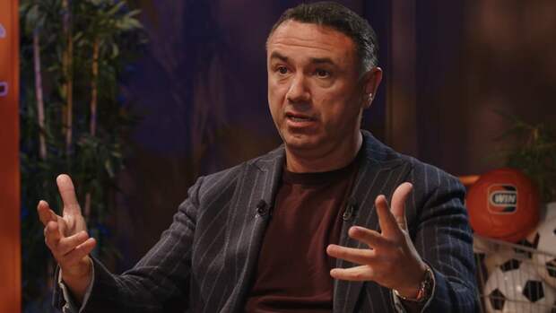 «В России сегодня это невозможно». Спортивный директор «Спартака» назвал серьезную проблему российского футбола