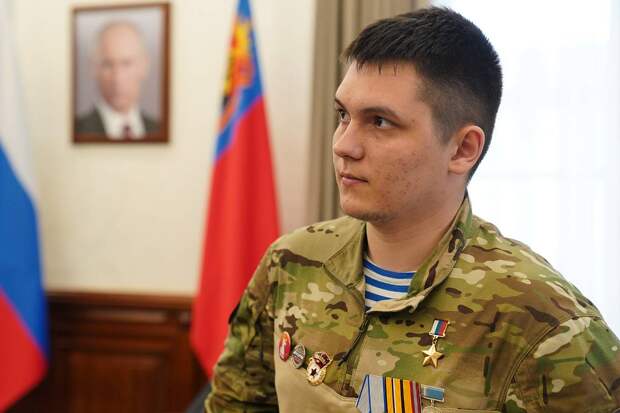 Власти прокомментировали загадочную пропажу лично награжденного Путиным Героя России