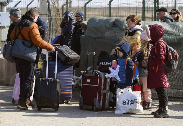 СМИ: украинским беженцам приказали покинуть дома в Брюсселе
